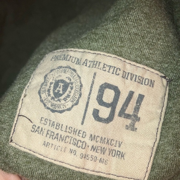 New york city athletic department classic old navy stitched design t shirt large - Picture 8 of 10